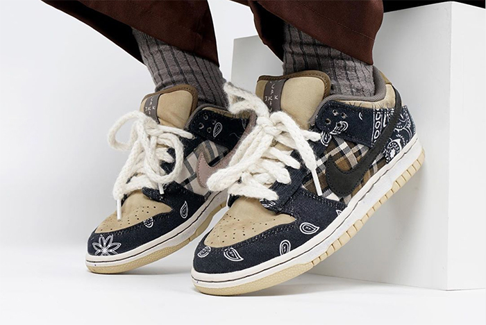 travis scott nike dunk sb low