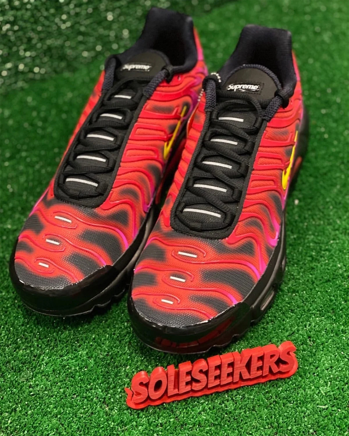 Supreme Nike Air Max Plus Red 2020 DA1472-600