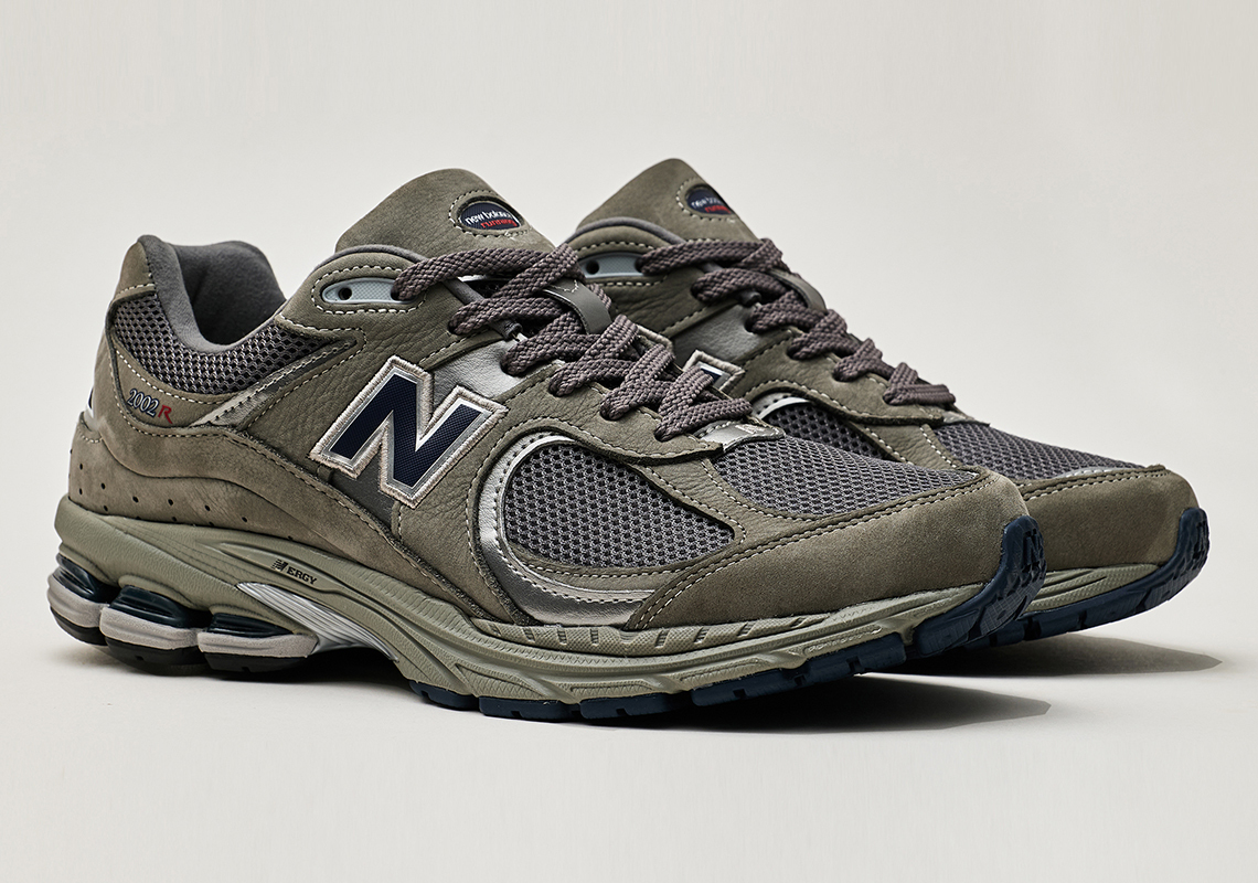 new balance work shoes