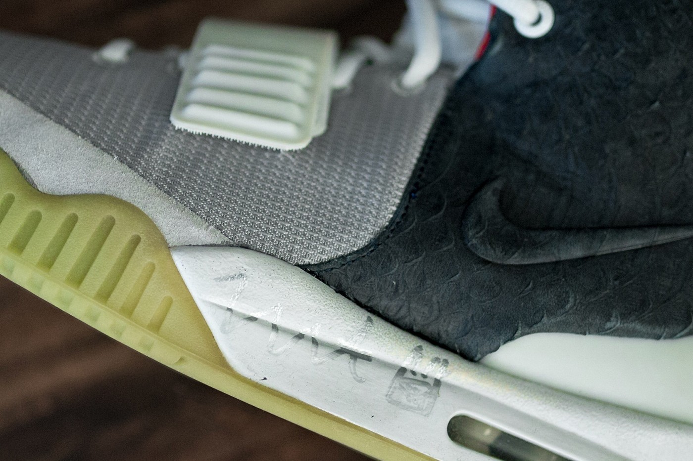 Air yeezy cheap 2 sample