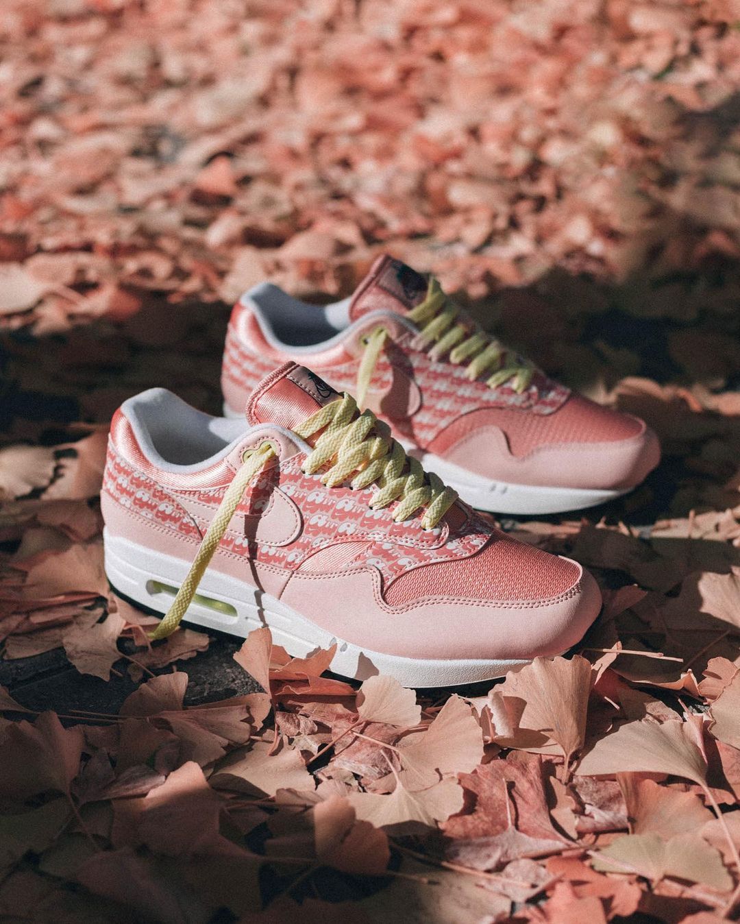 air max 1 limeade strawberry