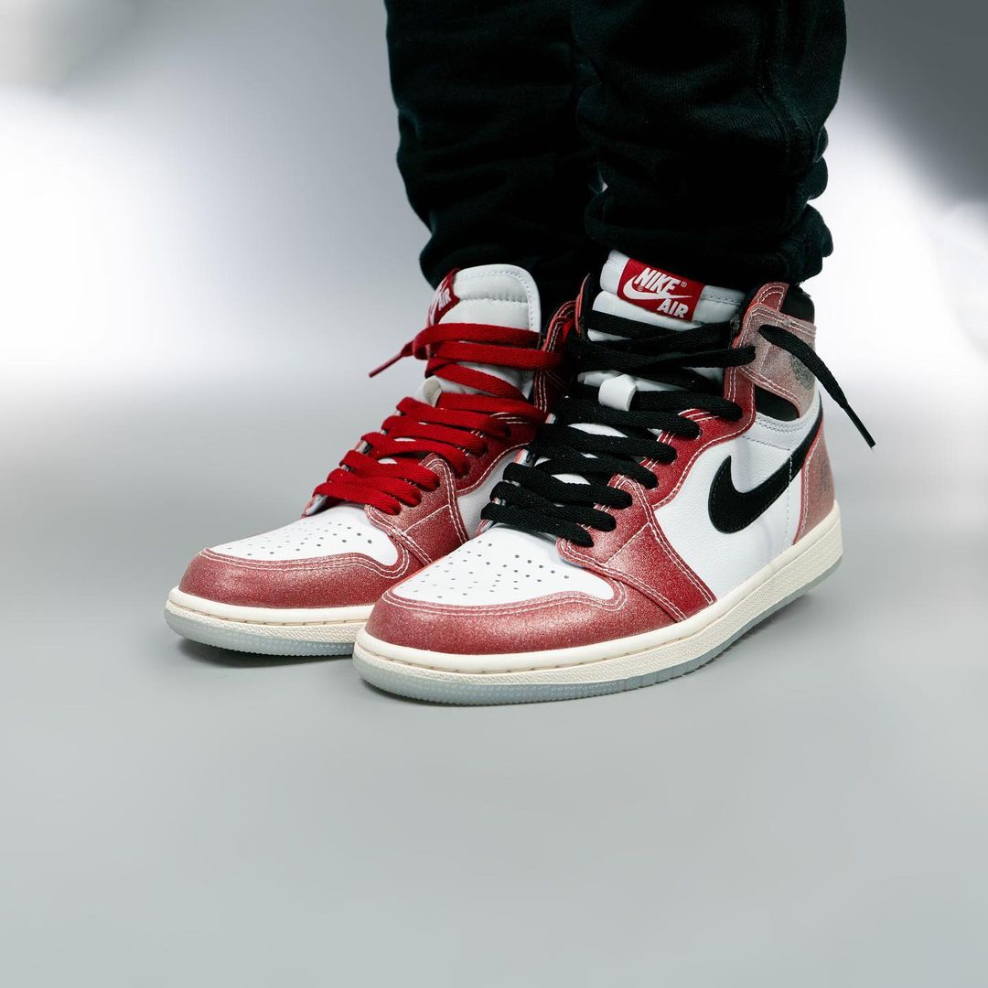 Early Look: New Images of 2021's Trophy Room x Air Jordan 1 High ...