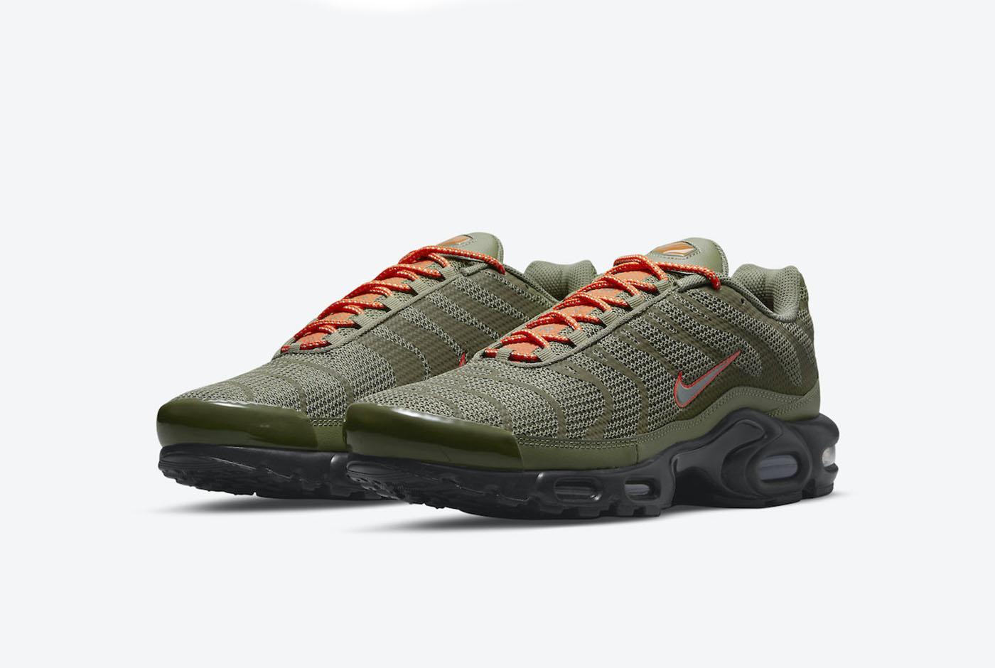 biblioteca Original Incienso The Nike Air Max Plus "Olive Reflective" is Ready for the Fall | SoleSavy  News