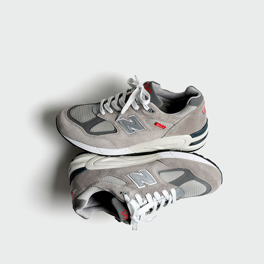 New Balance Continues its MADE 990 Version Series with the 990v2 ...