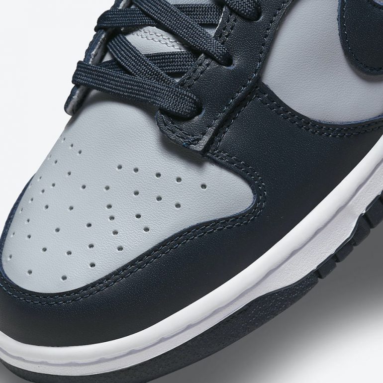 dunk low georgetown colors