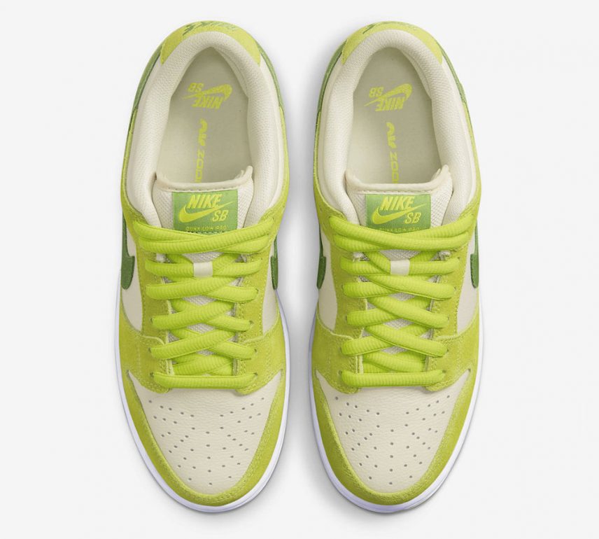 nike dunks light green