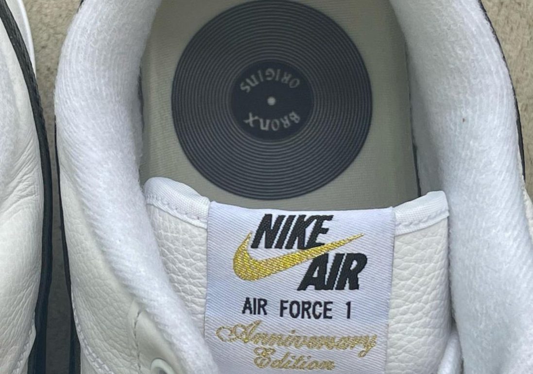 Nike Air Force 1 Low Anniversary Bronx Origins DX2305-100