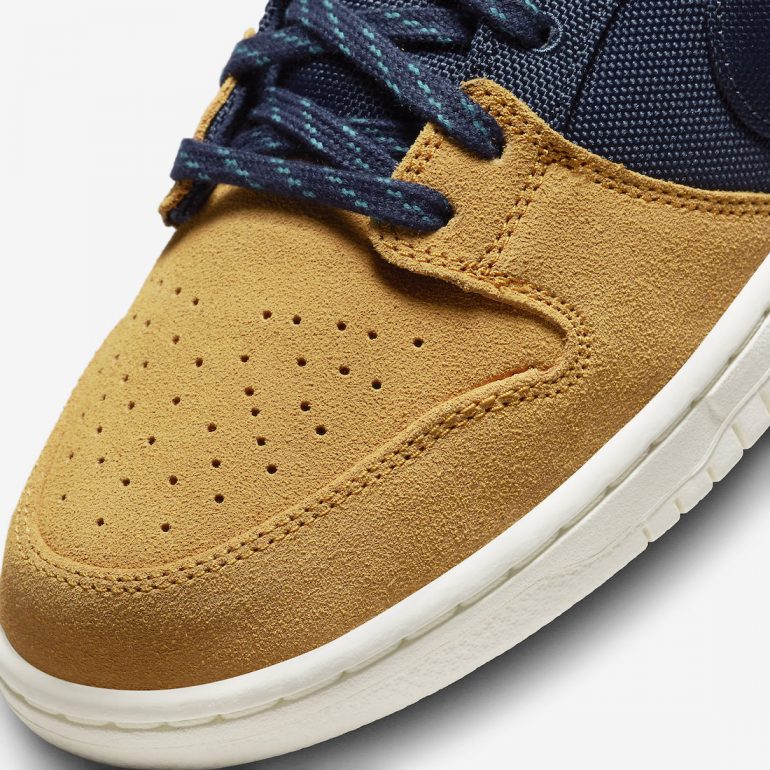 This Nike SB Dunk Low is Going Back to School | SoleSavy